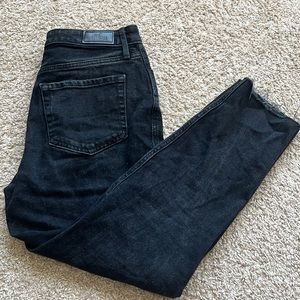 HOLLISTER VINTAGE STRETCH HIGH RISE MOM JEAN